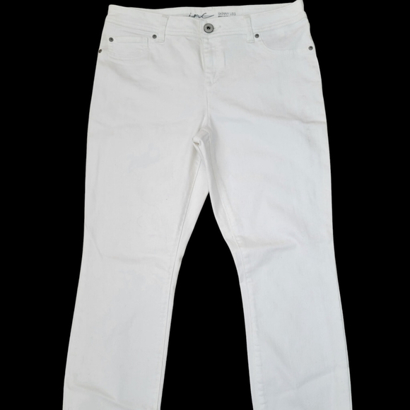 INC Skinny Leg Regular Fit White Jeans Women's Size 6. Waist 32" Inseam 31" NWT - Picture 3 of 10